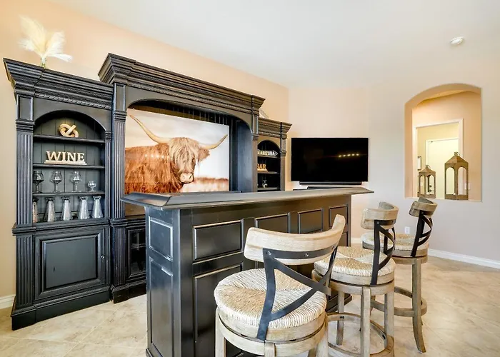 Pool, Hot Tub & Putting Green: Estrella Mtn 4br Holiday home Liberty