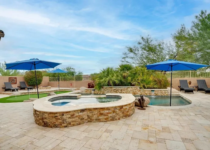 Pool, Hot Tub & Putting Green: Estrella Mtn 4br *